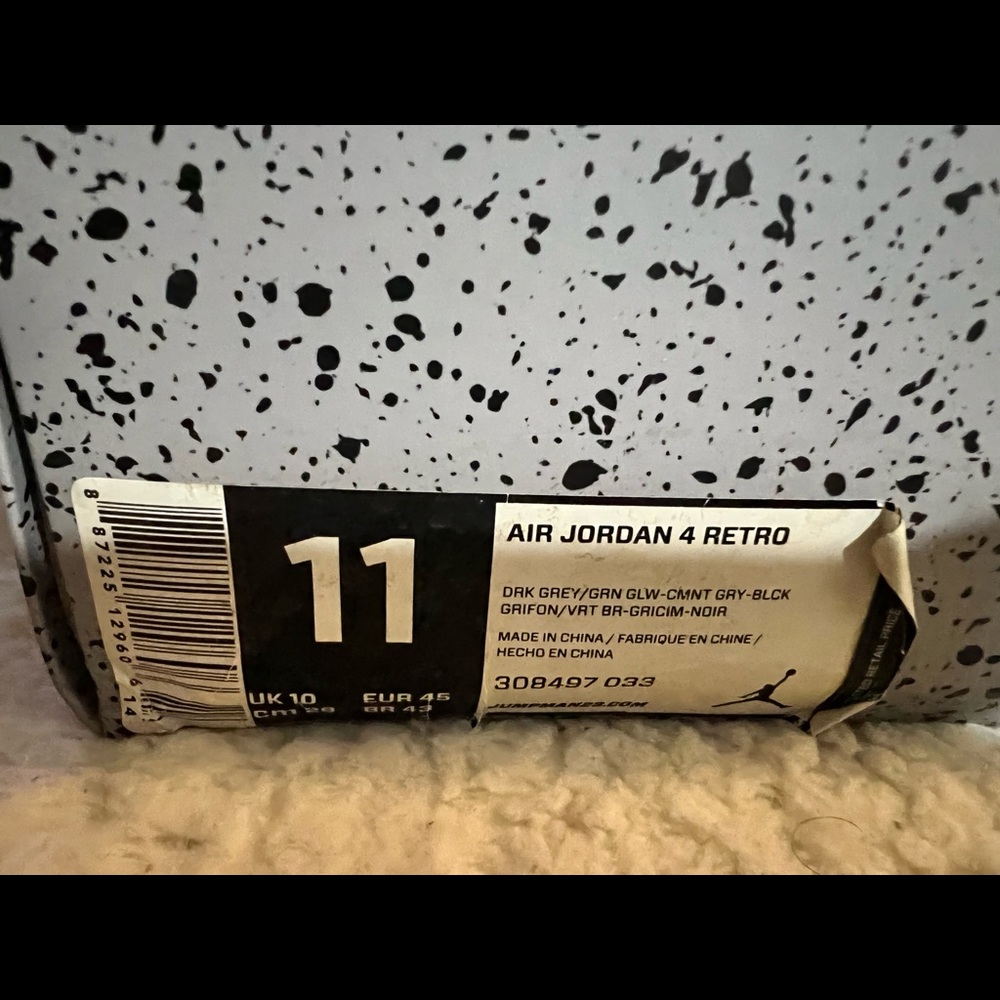Air Jordan 4 Retro